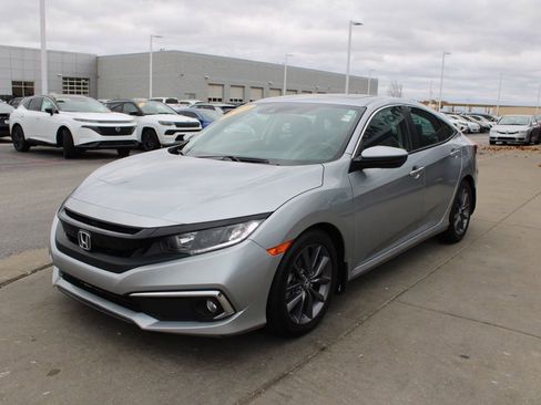 Used 2020 Honda Civic EX image 3