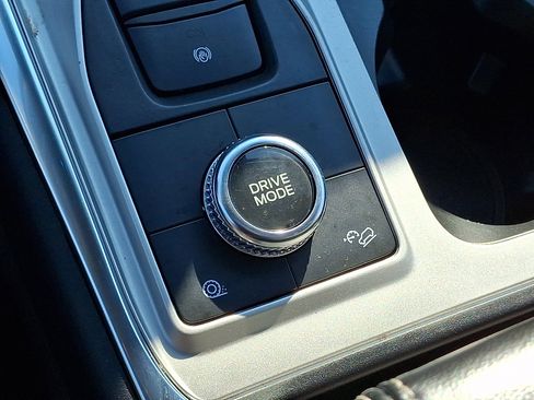 Certified 2022 Ford Explorer XLT w/ Equipment Group 202A image 32