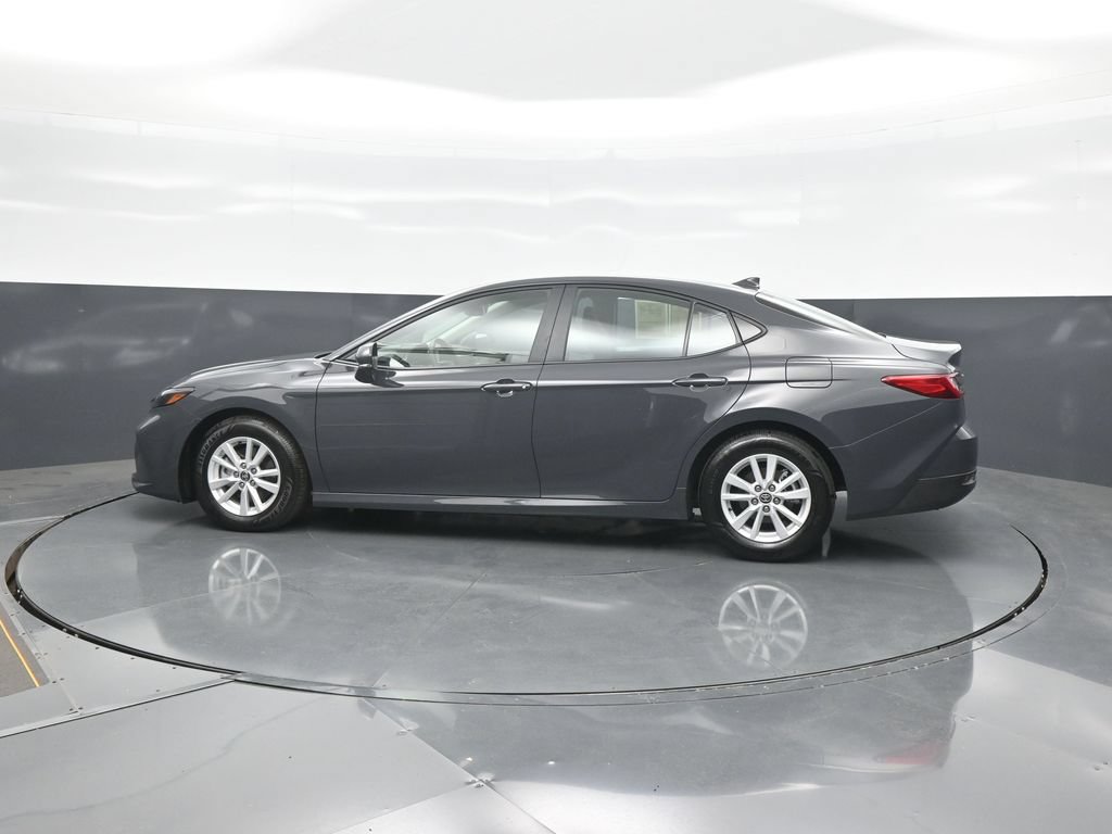 Used 2026 Toyota Camry LE FWD image 4