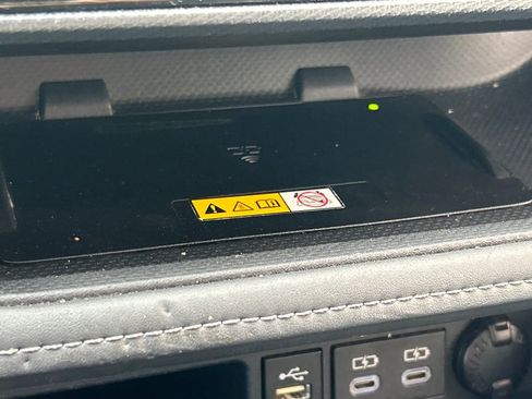 Used 2024 Toyota Highlander XSE image 12