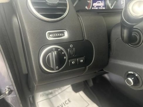 Used 2016 Land Rover LR4 HSE LUX AWD/4WD image 14