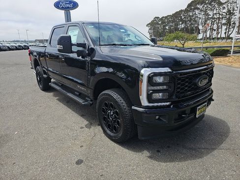 New 2025 Ford F350 XLT w/ Black Appearance Package image 34