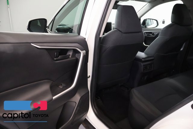 Used 2024 Toyota RAV4 LE AWD/4WD image 26