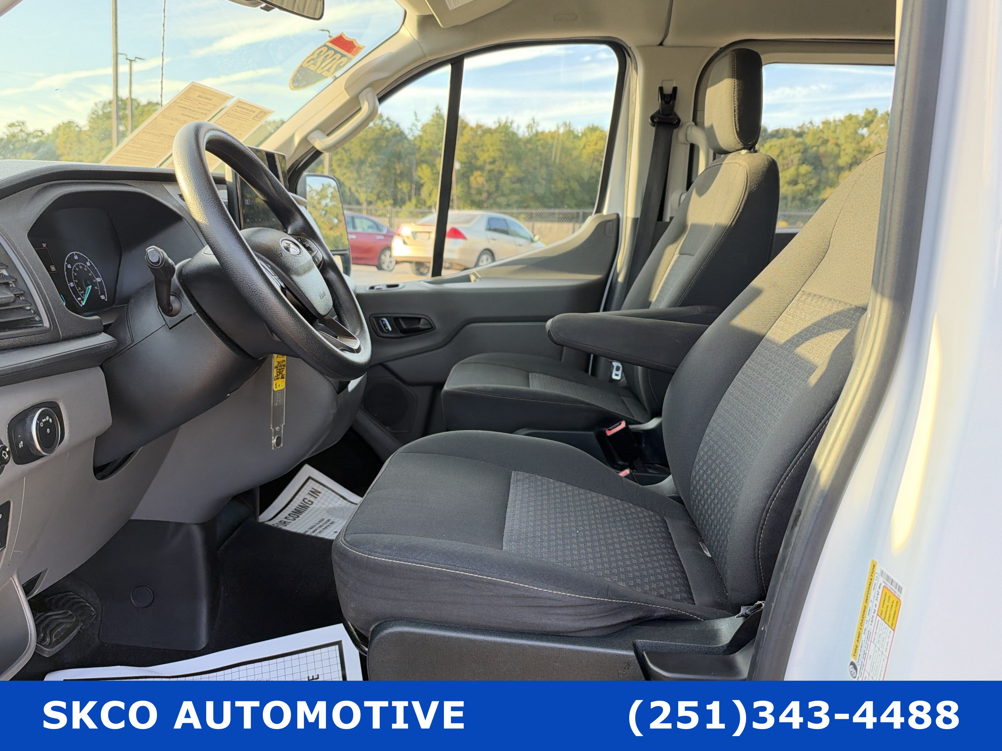 Used 2023 Ford Transit 350 XL RWD image 11