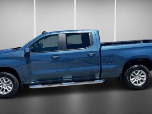 Used 2024 Chevrolet Silverado 1500 LT RWD image 11