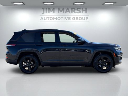 Certified 2024 Jeep Grand Cherokee Limited w/ Black Appearance Package AWD/4WD image 7