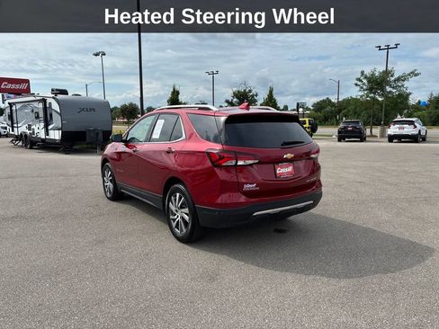 Used 2023 Chevrolet Equinox Premier AWD/4WD image 3