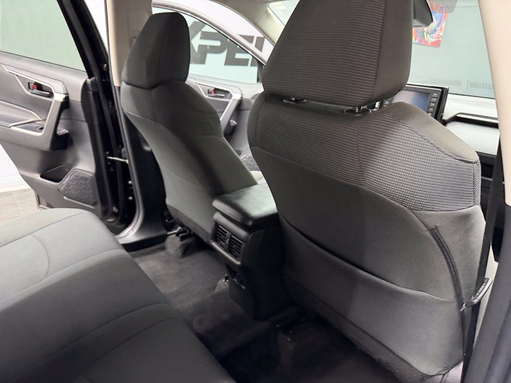 Used 2022 Toyota RAV4 LE FWD image 42