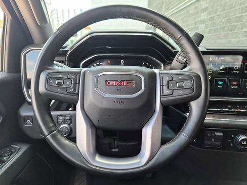 Used 2025 GMC Sierra 1500 SLT AWD/4WD image 22