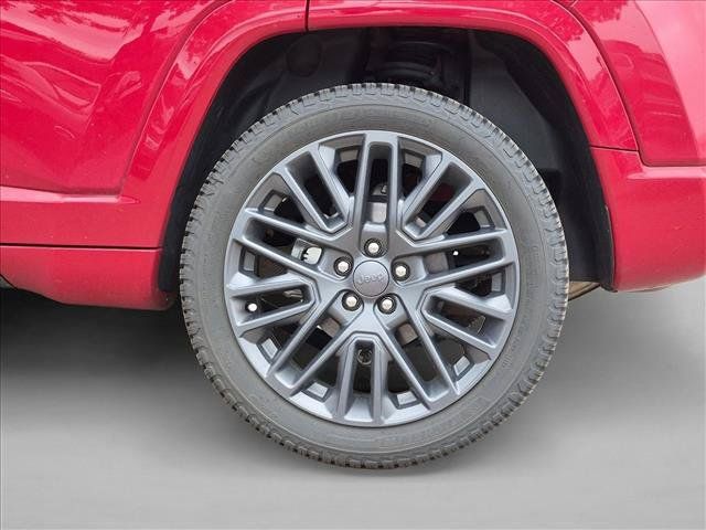 Used 2022 Jeep Compass Limited AWD/4WD image 9