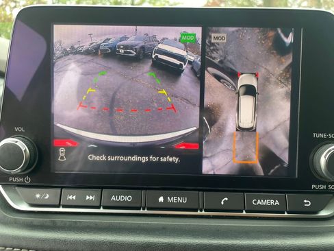 Used 2022 Nissan Rogue SL image 22