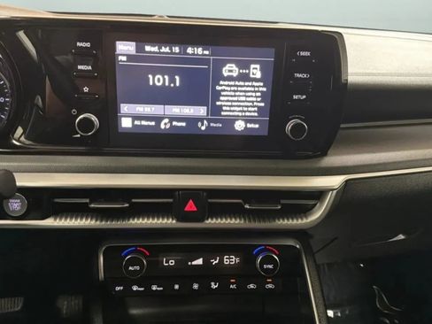 Used 2021 Kia K5 LXS FWD image 14