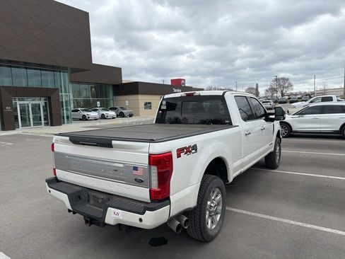 Used 2019 Ford F250 Platinum w/ Platinum Ultimate Package image 9