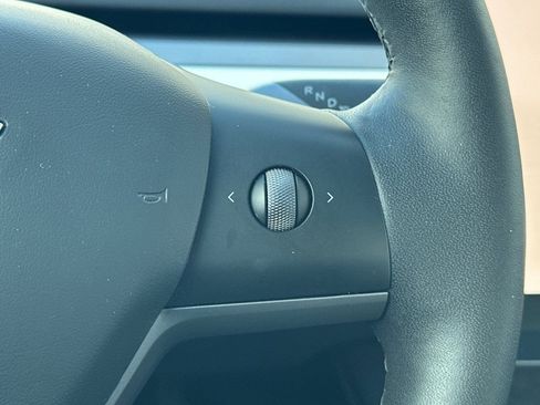 Used 2023 Tesla Model 3 Standard Range image 27