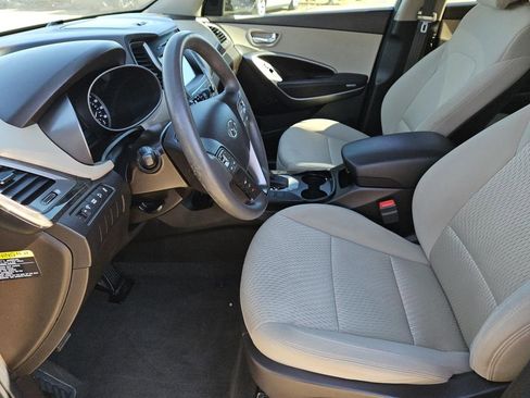 Used 2017 Hyundai Santa Fe Sport image 23