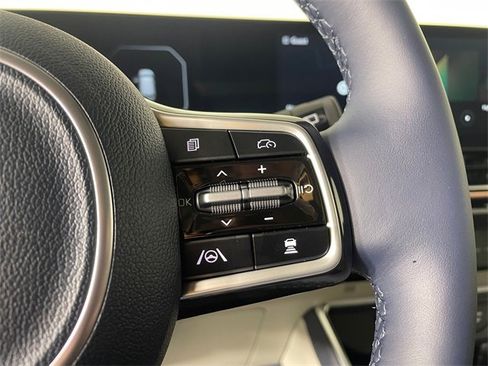 New 2026 Kia Carnival SX Prestige image 8