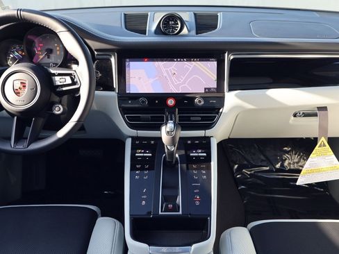 New 2026 Porsche Macan S image 20