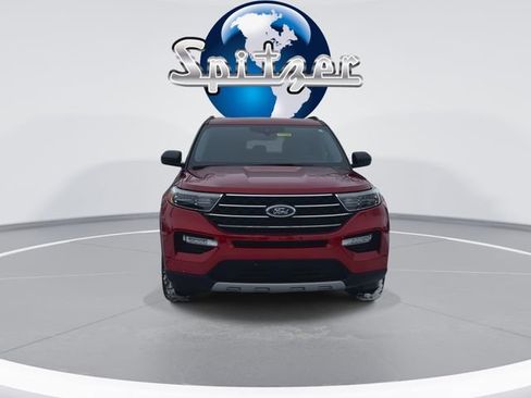 Used 2023 Ford Explorer XLT w/ Equipment Group 202A image 3