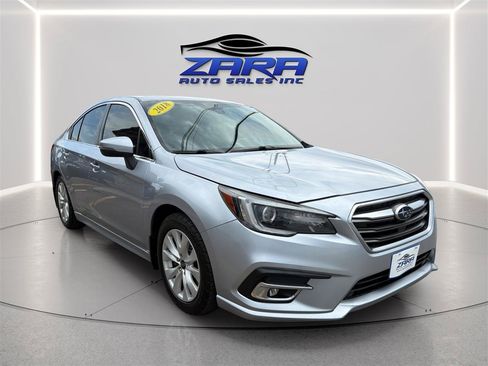 Used 2018 Subaru Legacy 3.6R Limited AWD/4WD image 9