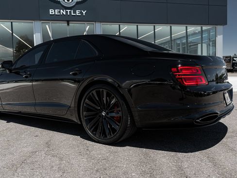 Certified 2025 Bentley Flying Spur Plug-In Hybrid AWD/4WD image 8