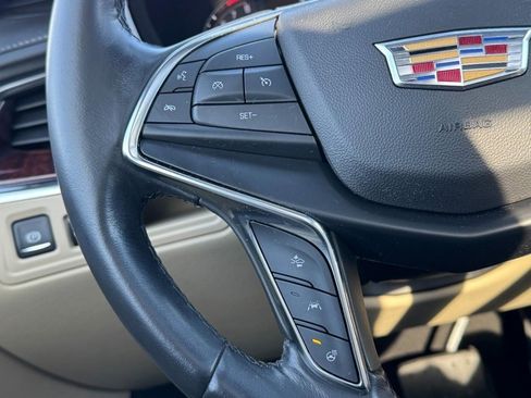 Used 2019 Cadillac XT5 Luxury image 17