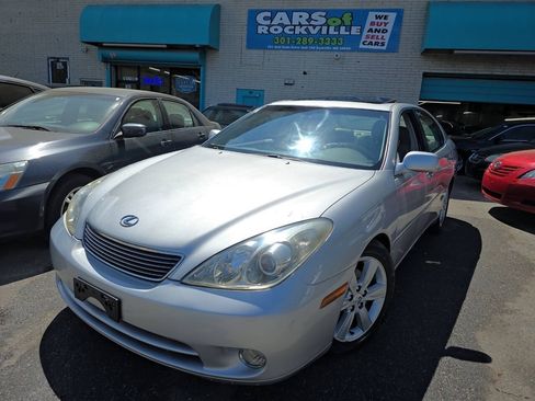 Used 2005 Lexus ES 330 FWD image 2