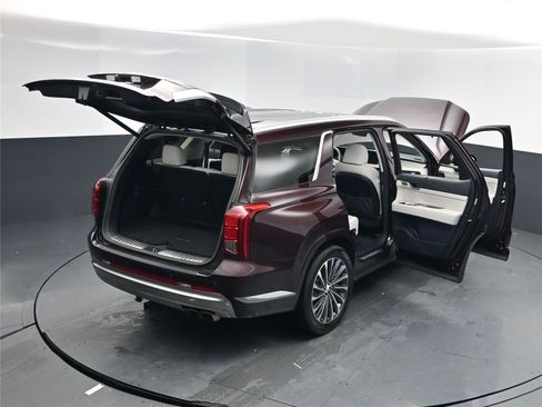 Used 2025 Hyundai Palisade Calligraphy image 17