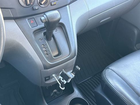 Used 2017 Nissan NV200 SV image 21