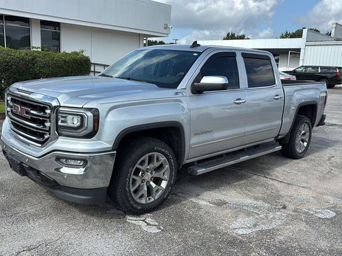 Used 2018 GMC Sierra 1500 SLT AWD/4WD image 3