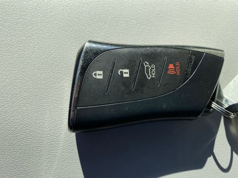 Used 2023 Lexus UX 250h F Sport image 38