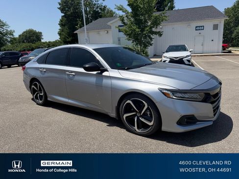 Used 2022 Honda Accord Sport image 3
