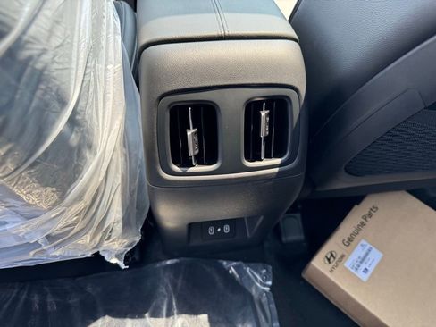 New 2026 Hyundai Santa Cruz Limited image 13