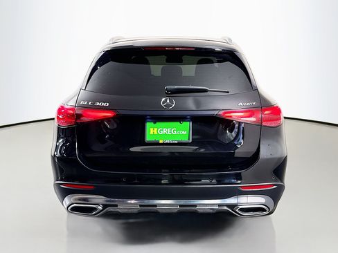 Used 2023 Mercedes-Benz GLC 300 4MATIC w/ Exclusive Trim Package image 8