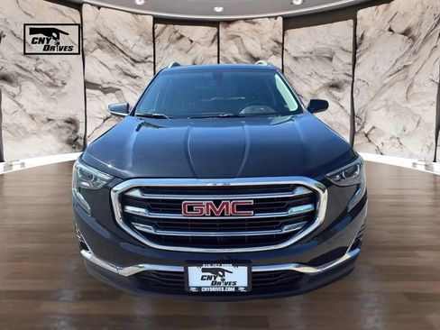 Used 2018 GMC Terrain SLT w/ Preferred Package AWD/4WD image 2