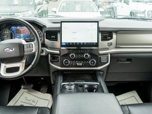 Used 2022 Ford Expedition XLT w/ Equipment Group 202A image 14