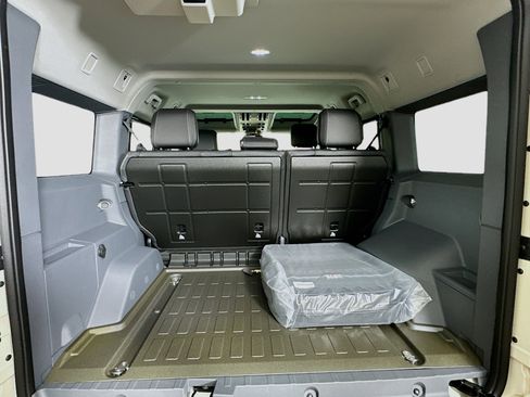 New 2025 INEOS Grenadier Fieldmaster Edition AWD/4WD image 45
