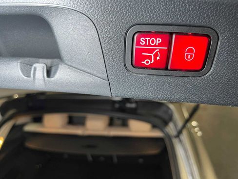 Certified 2022 Mercedes-Benz GLC 300 4MATIC image 17