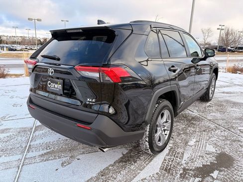 Used 2025 Toyota RAV4 XLE image 8