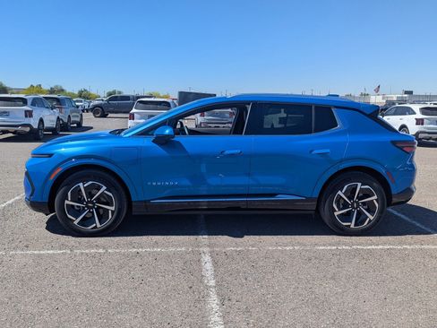 Used 2025 Chevrolet Equinox EV LT w/ Convenience Package image 2