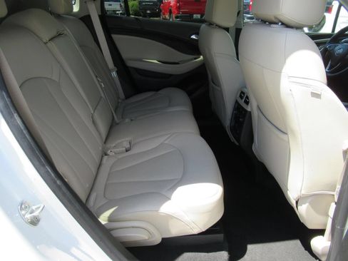 Used 2019 Buick Envision Premium AWD/4WD image 31