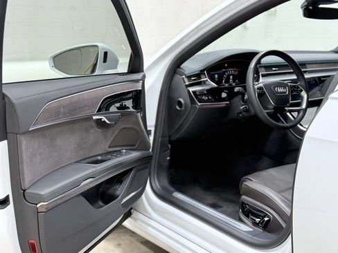 Used 2025 Audi A8 L 3.0T w/ Executive Package image 22