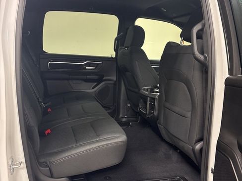 New 2026 RAM 1500 4x4 Crew Cab image 33