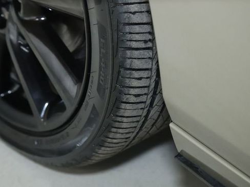 Certified 2025 MAZDA MAZDA3 Carbon image 47