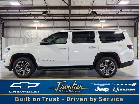 Used 2025 Jeep Wagoneer Series II w/ 8-Passenger Seating Package AWD/4WD image 1