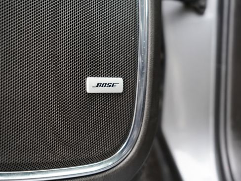 Used 2018 Chevrolet Tahoe LT image 32