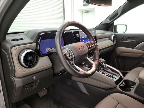 Certified 2025 Chevrolet Colorado ZR2 w/ Technology Package image 31