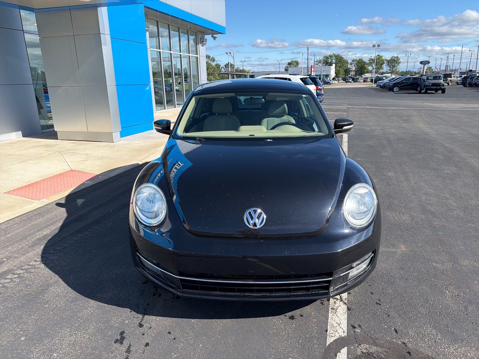 Used 2013 Volkswagen Beetle 2.0T FWD image 7