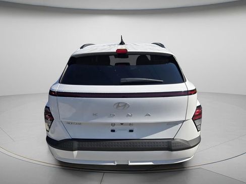 Certified 2024 Hyundai Kona SEL FWD image 7