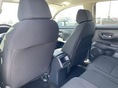New 2026 Honda HR-V LX image 12