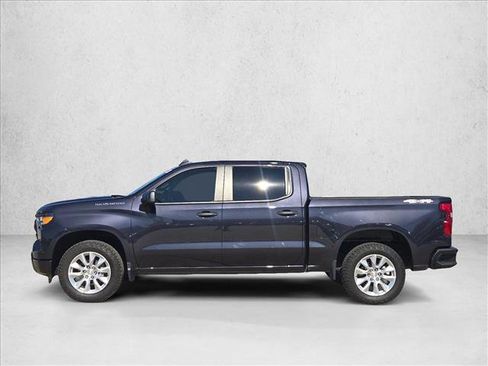 Used 2023 Chevrolet Silverado 1500 Custom image 8
